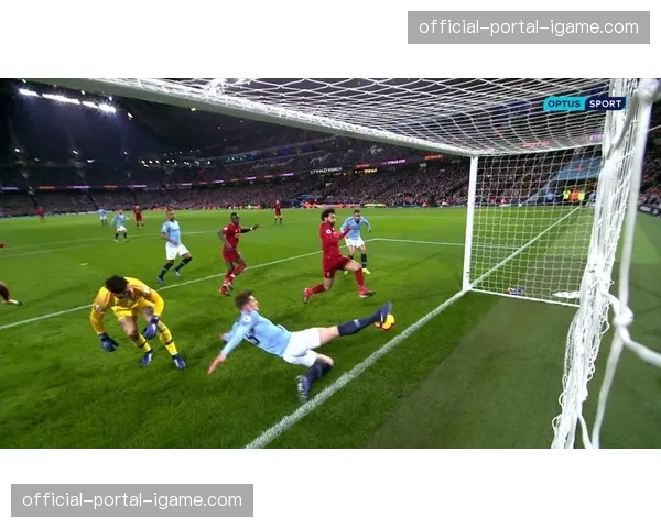 特写：尼斯对阵朗斯，托迪博门线极限解围后激情怒吼